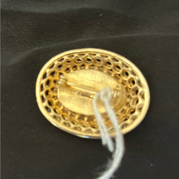 Vintage Senorita Brooch - Picture 3 of 4